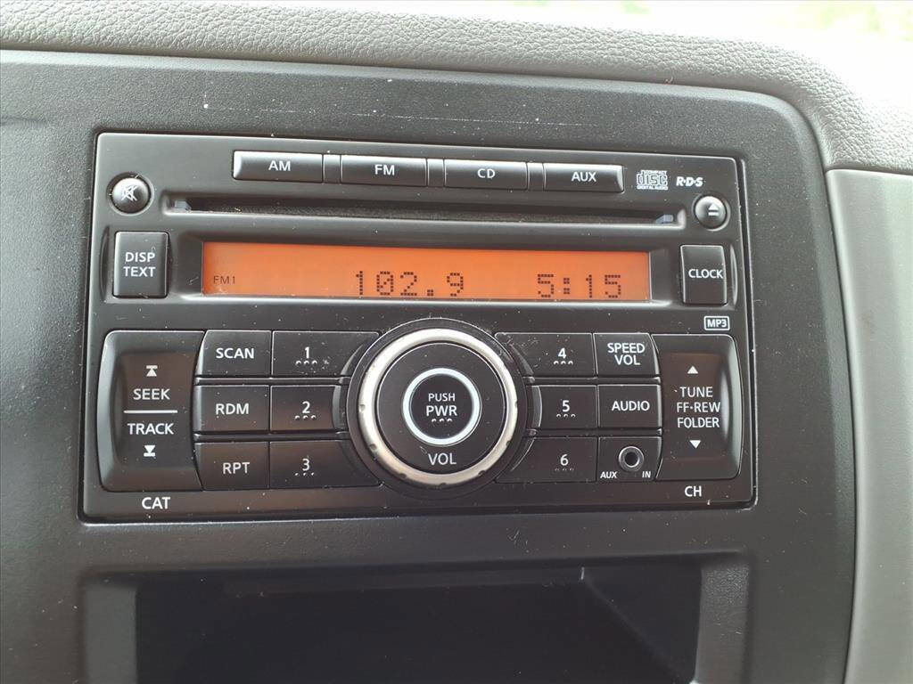 Used 2016 Nissan NV 2500 SV w/ Back Door Glass Package image 16