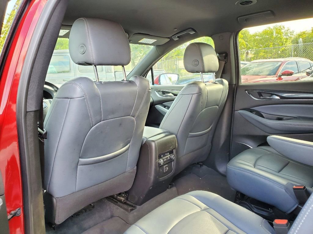 Used 2024 Buick Enclave Essence w/ Sport Touring Edition image 9
