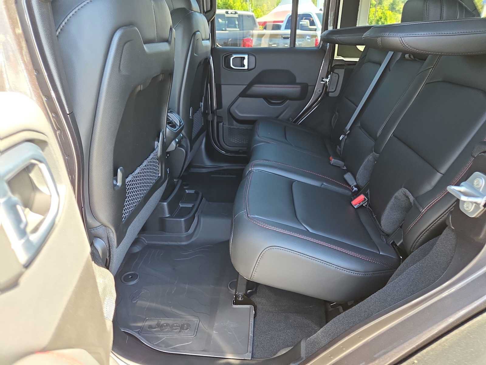 New 2026 Jeep Wrangler Unlimited Rubicon AWD/4WD image 21