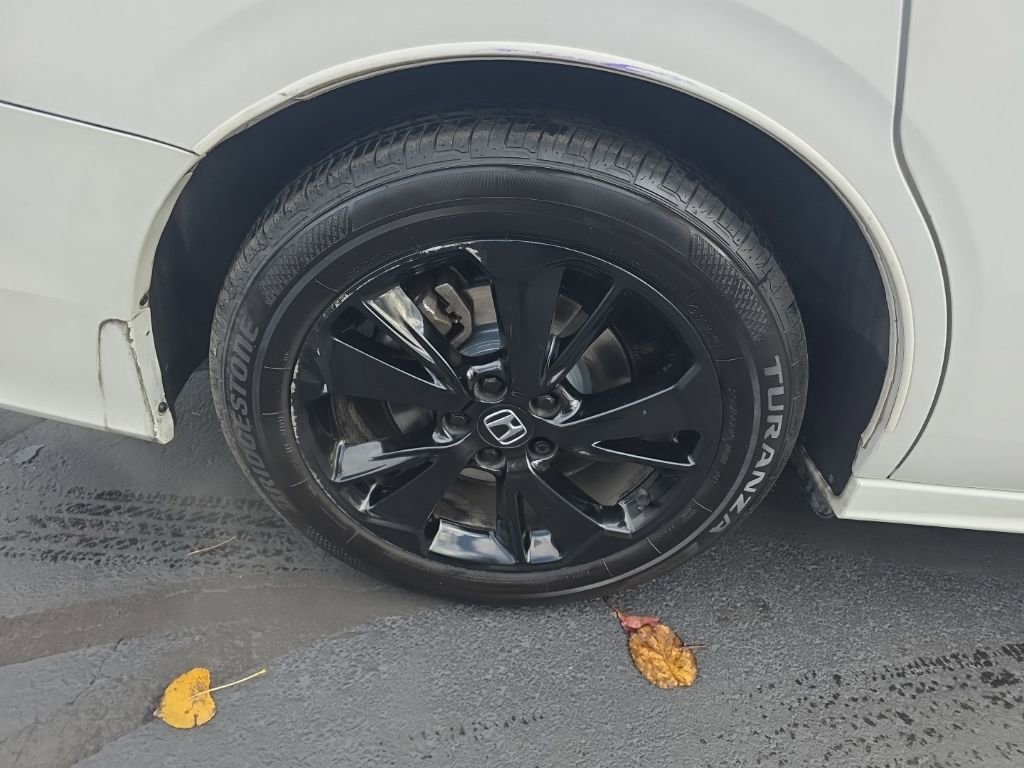 Used 2023 Honda Odyssey Sport image 11