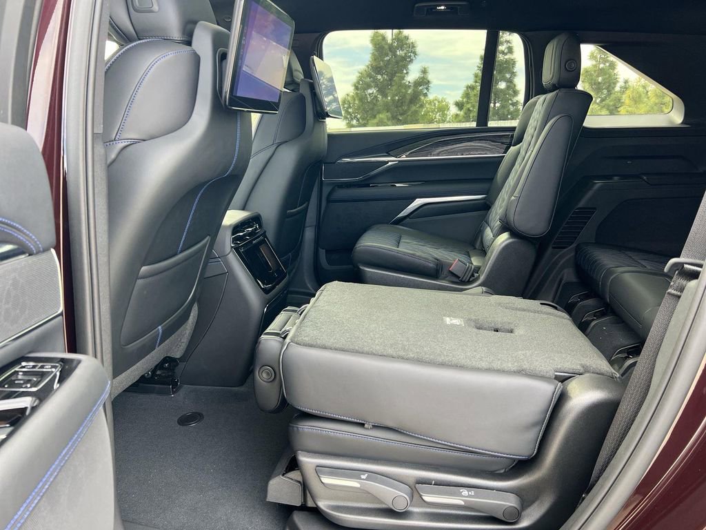 New 2026 Cadillac Escalade IQ Sport 1 image 28