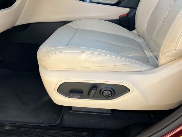 Certified 2025 Jeep Grand Cherokee L Limited w/ Luxury Tech Group II AWD/4WD image 29