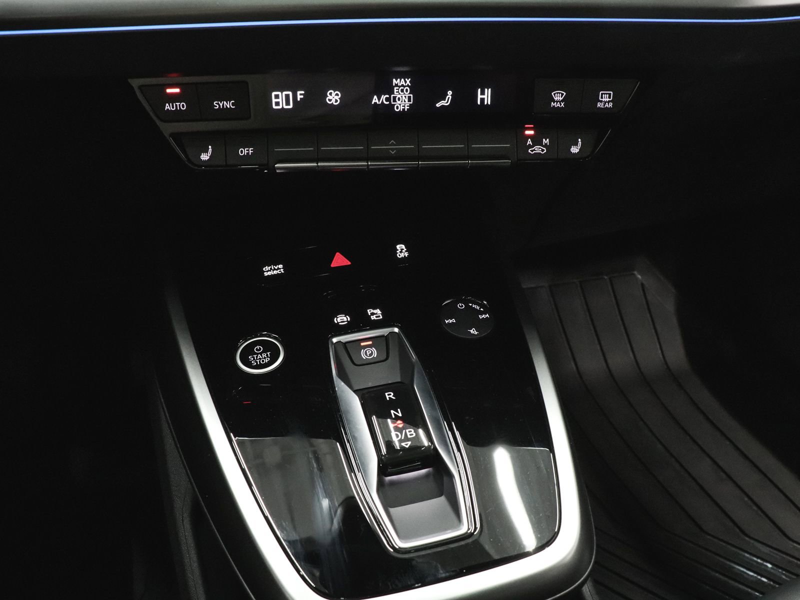 Used 2025 Audi Q4 e-tron Premium Plus w/ Premium Plus image 40