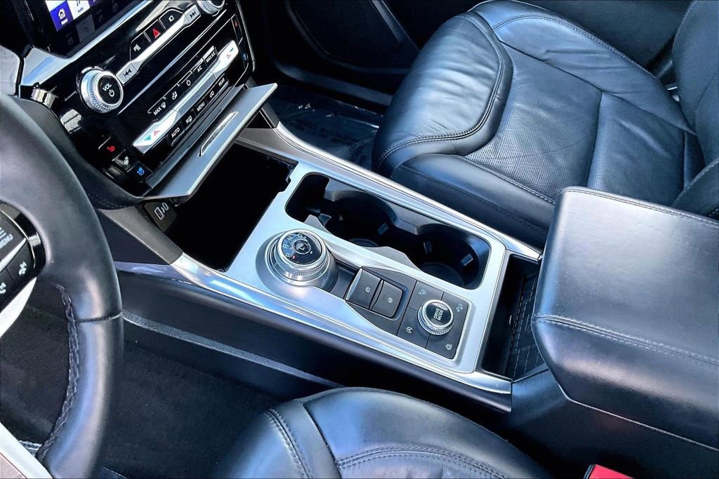 Used 2022 Ford Explorer Platinum w/ Equipment Group 601A image 16