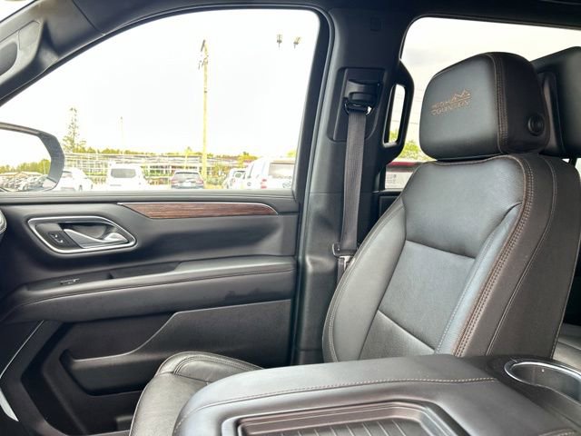 Used 2021 Chevrolet Suburban High Country AWD/4WD image 43