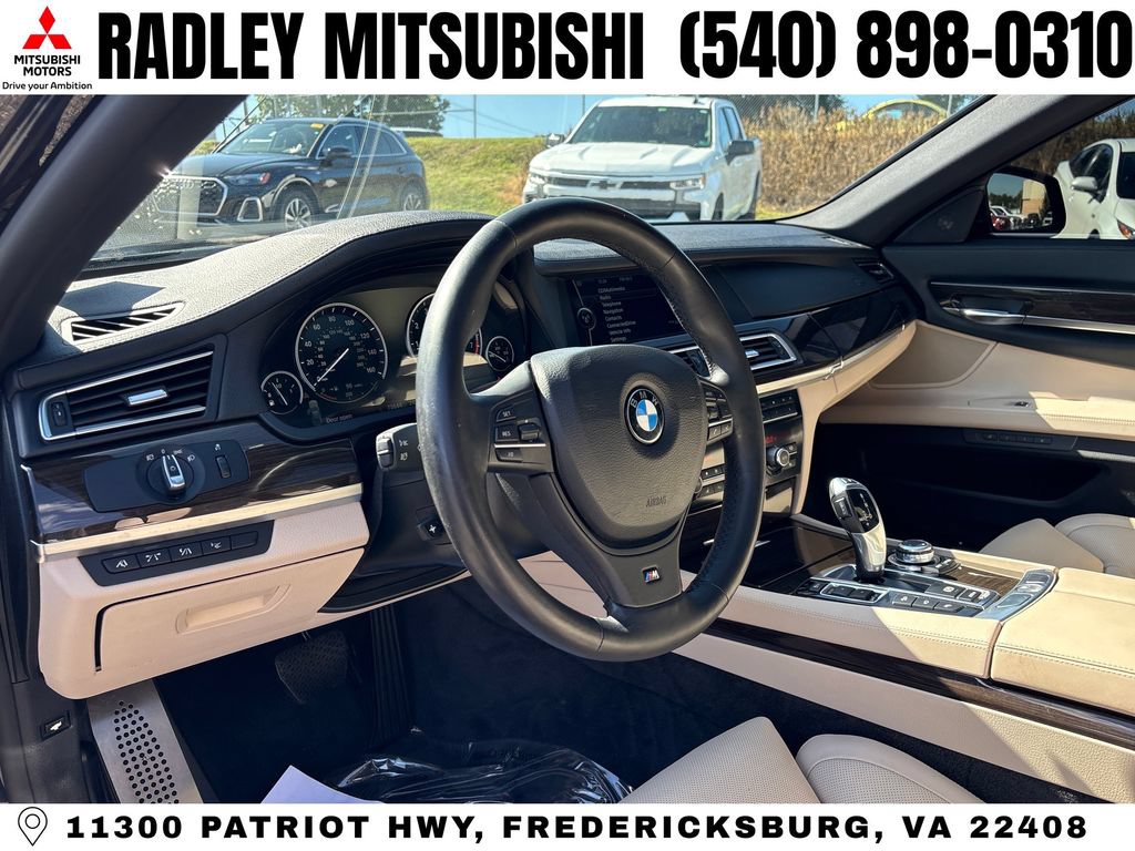 Used 2011 BMW 750Li xDrive AWD/4WD image 4