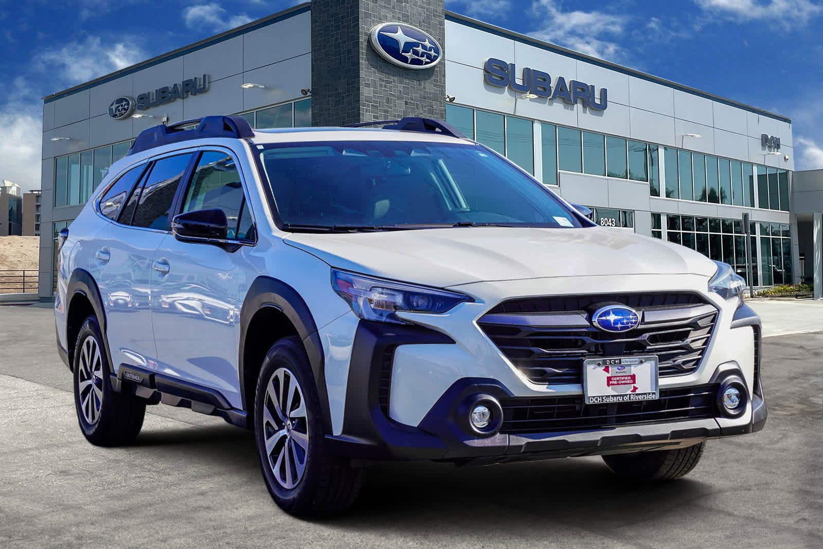 Certified 2023 Subaru Outback Premium image 3