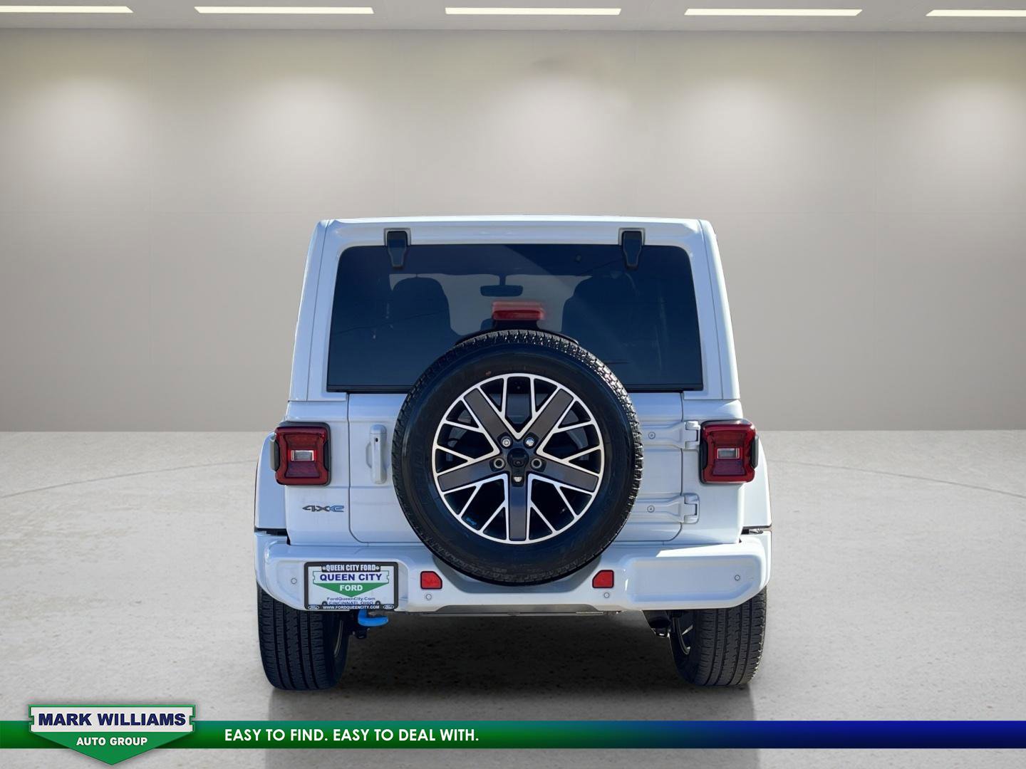 Used 2023 Jeep Wrangler Unlimited Sahara image 6