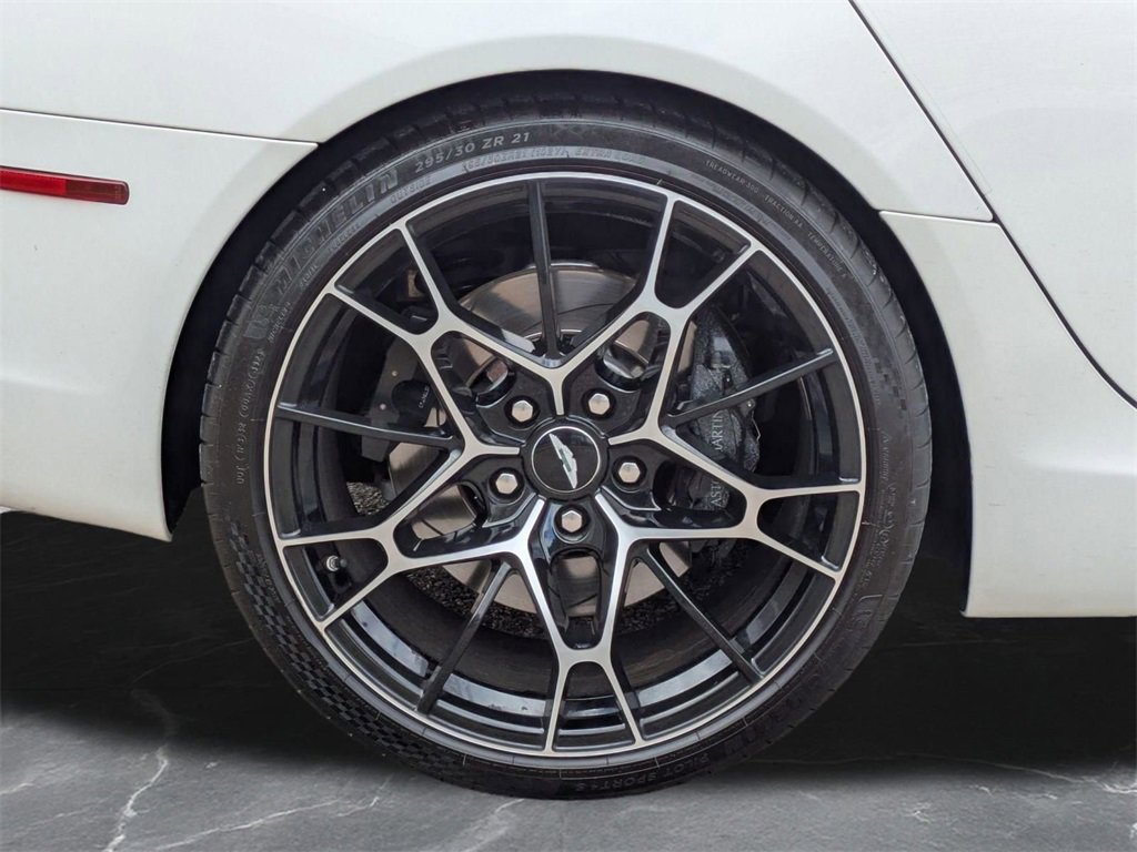 Used 2015 Aston Martin Rapide S image 35