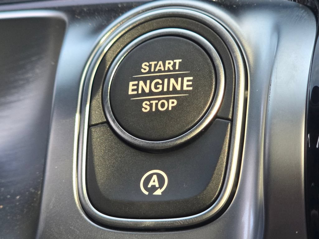 New 2026 Mercedes-Benz GLB 250 4MATIC image 35