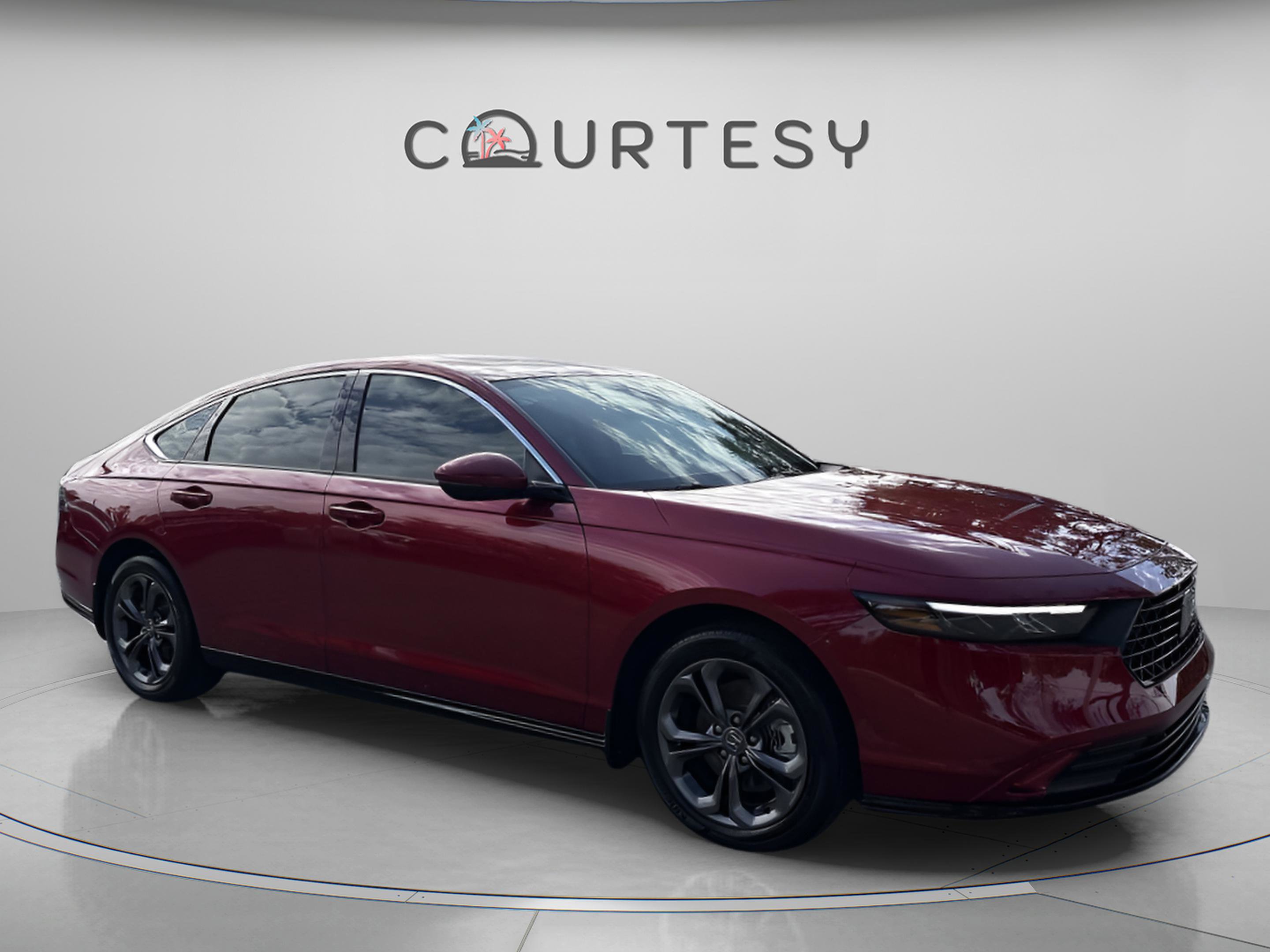 Used 2025 Honda Accord EX-L image 9