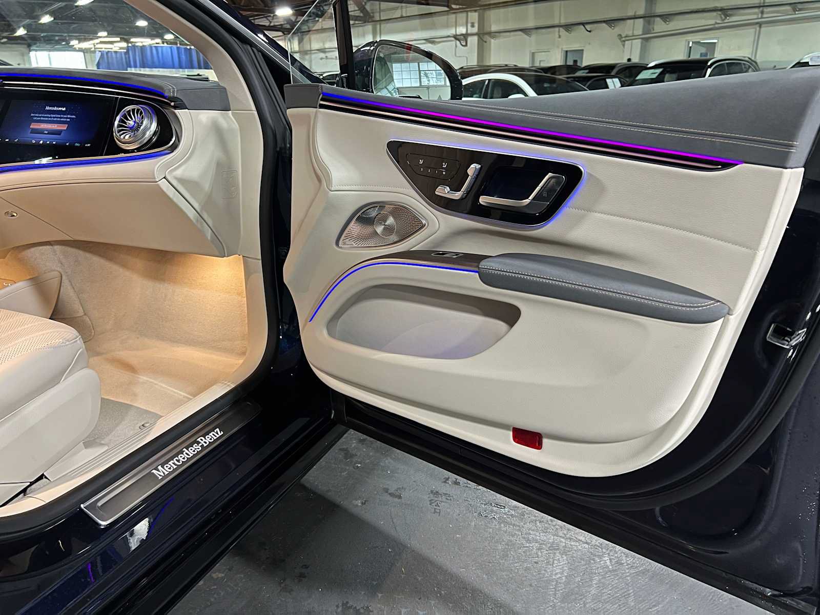 New 2026 Mercedes-Benz EQS 450+ 4MATIC Sedan image 10