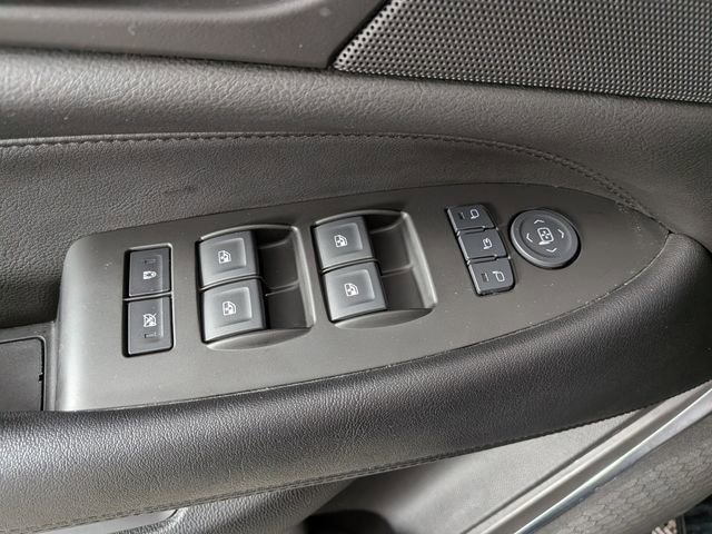 Used 2017 Cadillac Escalade ESV Premium Luxury image 19