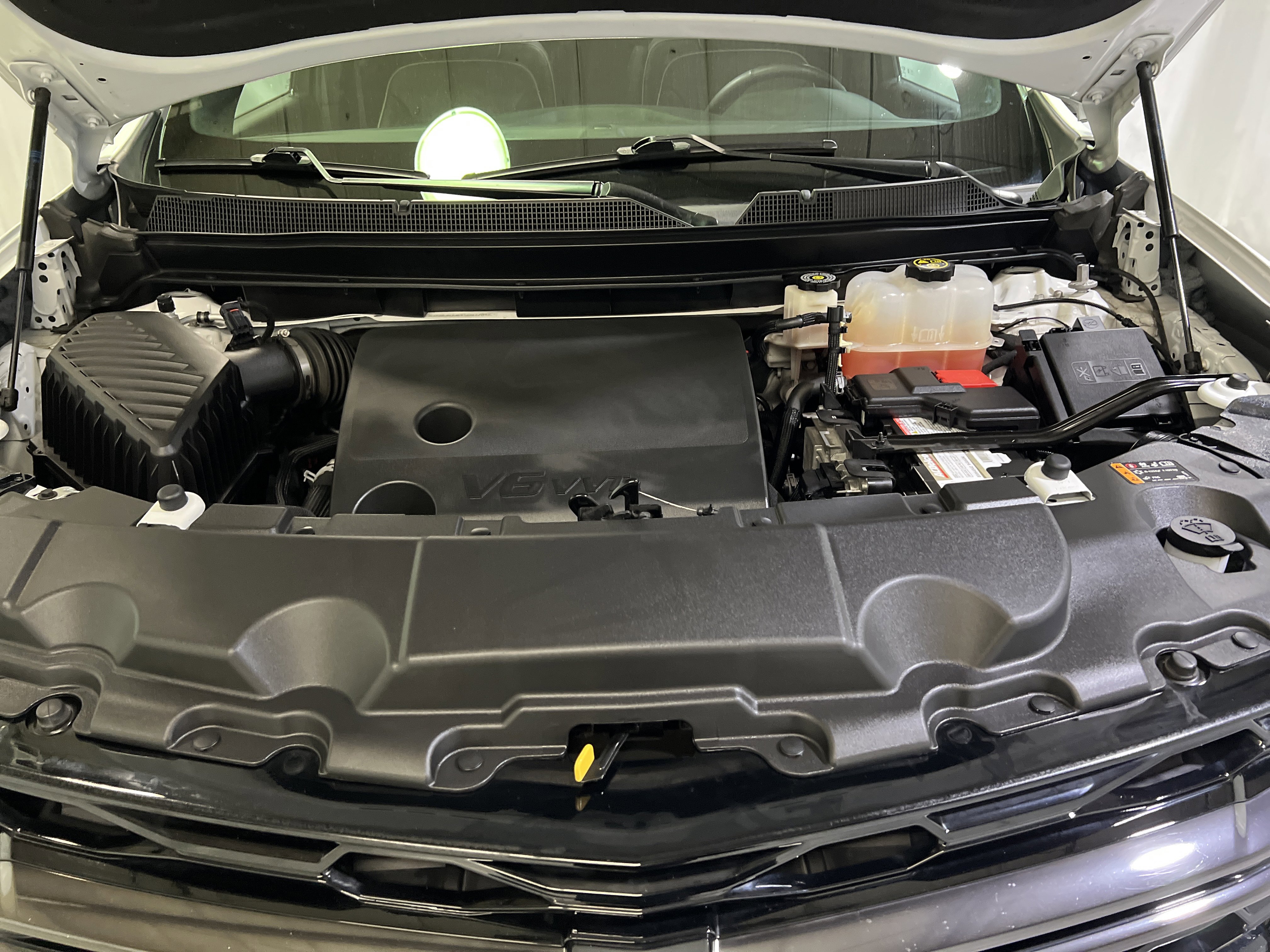 Used 2023 Chevrolet Traverse Premier w/ Redline Edition image 15