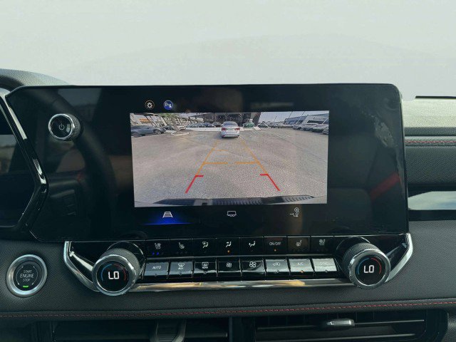 Used 2025 Chevrolet Colorado Z71 w/ Z71 Convenience Package 2 image 25