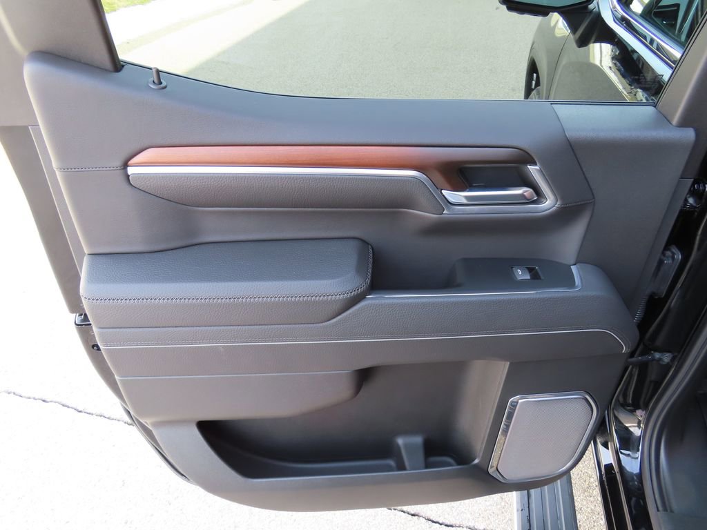 Certified 2025 GMC Sierra 1500 Denali w/ Denali Reserve Package image 31