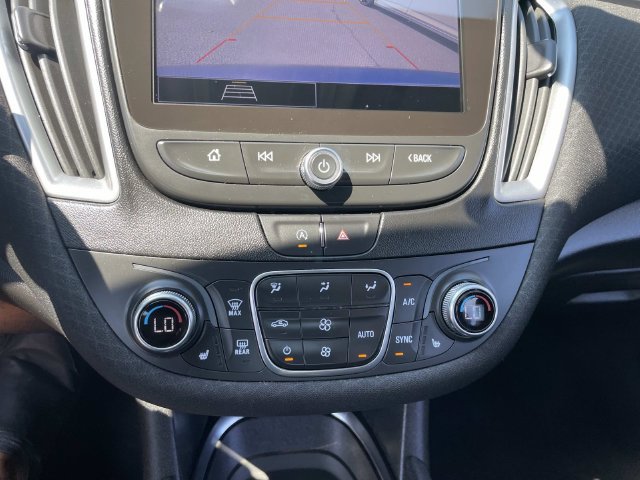 Used 2025 Chevrolet Malibu LT FWD image 28