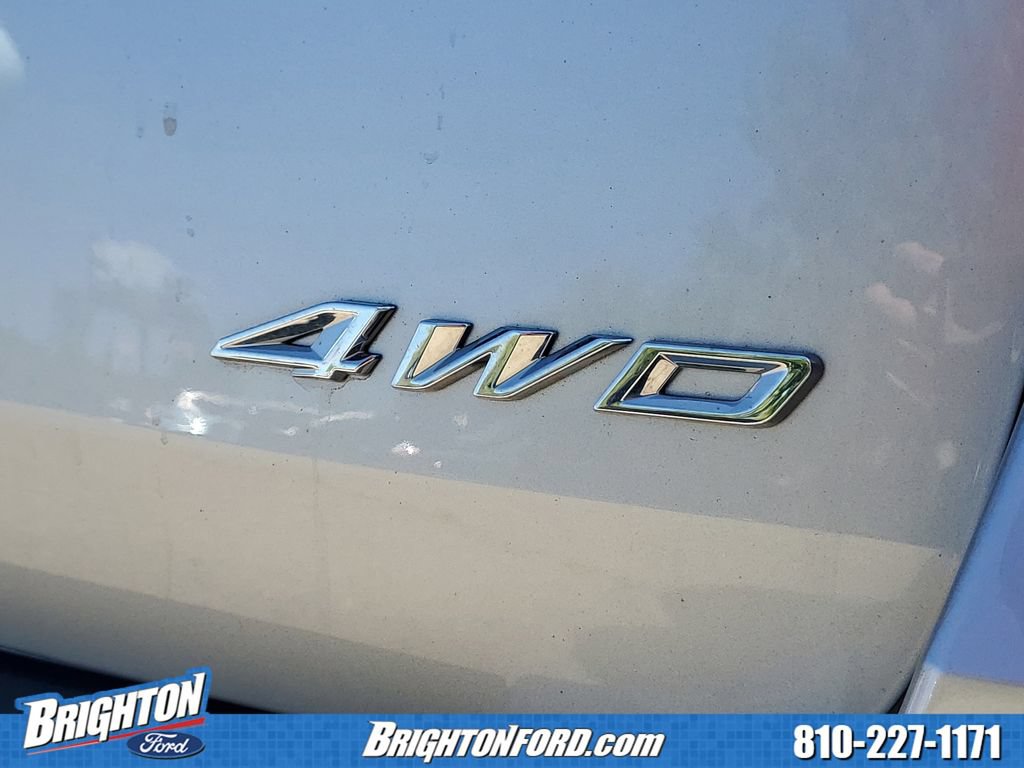 Used 2023 Ford Explorer XLT w/ Equipment Group 202A AWD/4WD image 6
