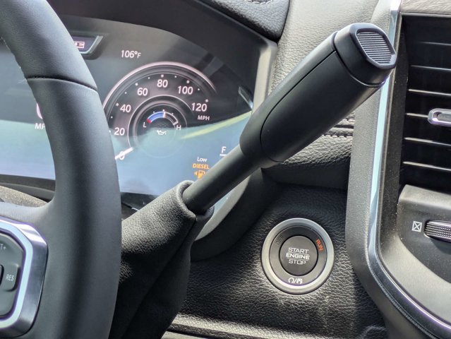 New 2026 RAM 2500 Laramie AWD/4WD image 19