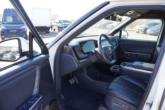Used 2022 Rivian R1T Adventure image 15