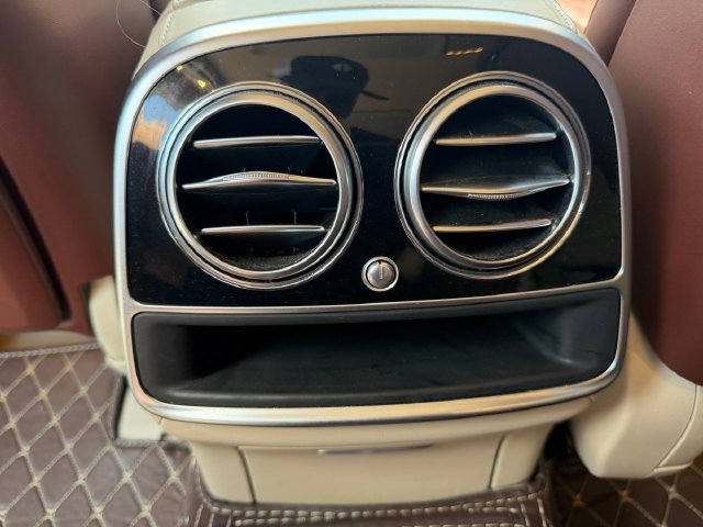 Used 2019 Mercedes-Benz S 560 Sedan image 25