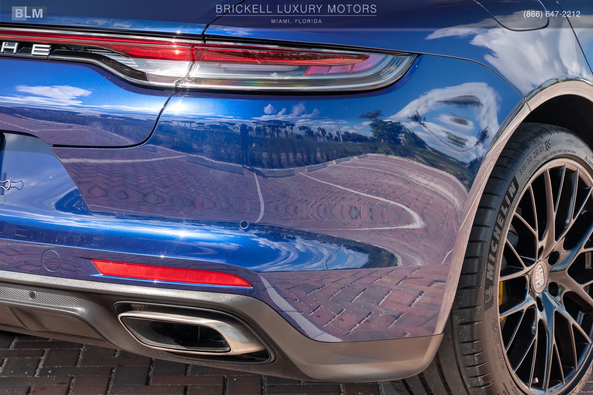 Used 2022 Porsche Panamera image 48