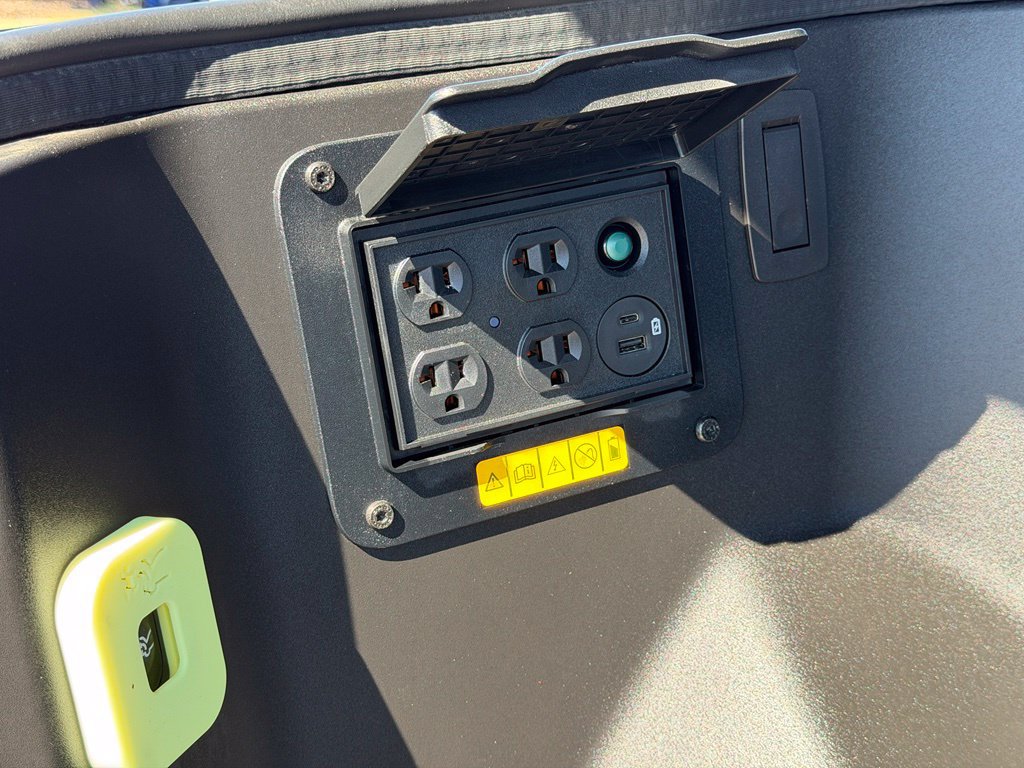 Used 2024 Ford F150 Lightning XLT AWD/4WD image 5