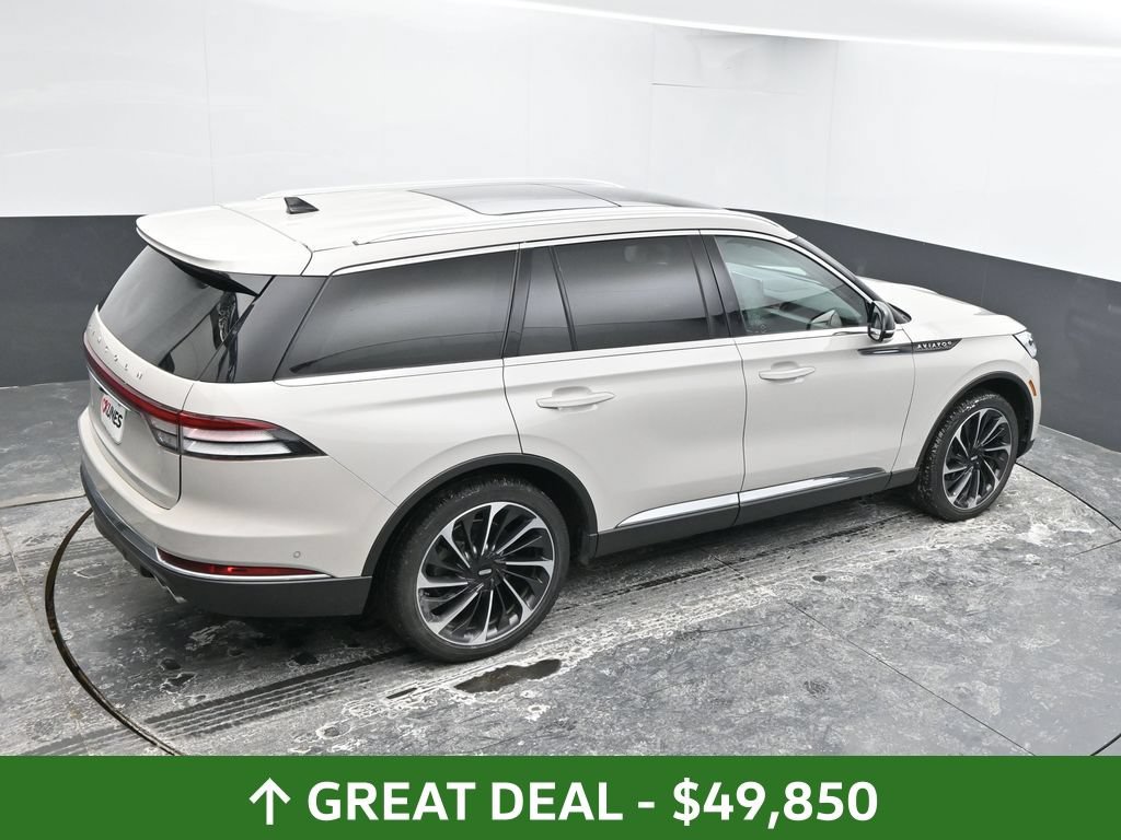 Used 2024 Lincoln Aviator Reserve w/ Equipment Group 201A AWD/4WD image 38