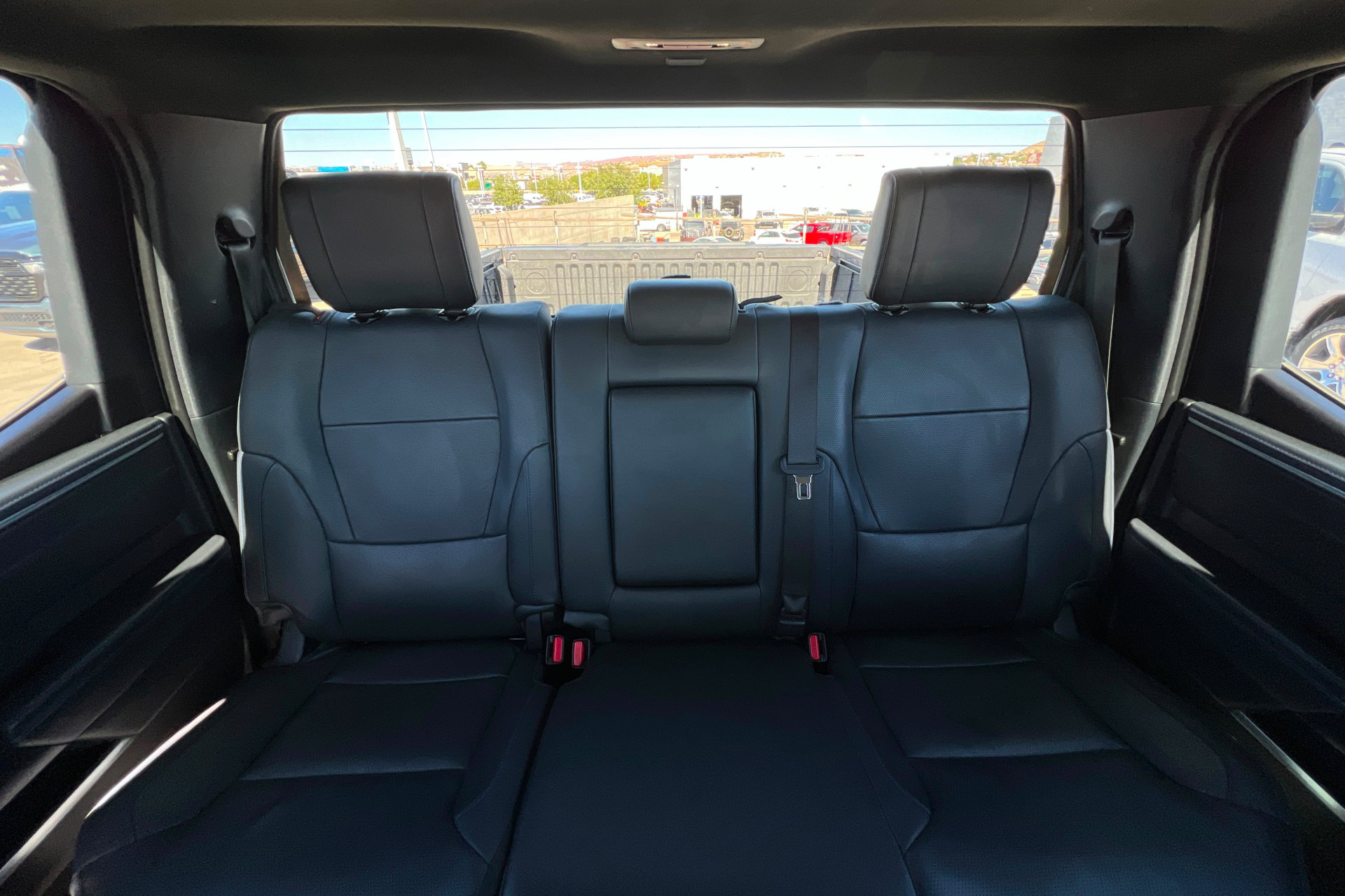 Used 2023 Toyota Tundra Platinum AWD/4WD image 25
