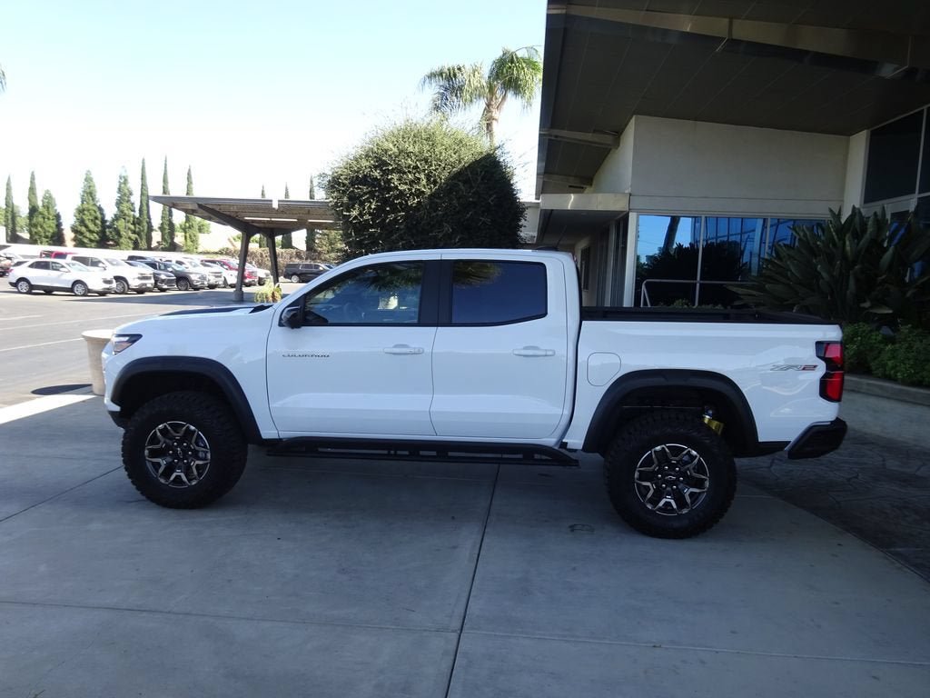 New 2026 Chevrolet Colorado ZR2 w/ Technology Package AWD/4WD image 4