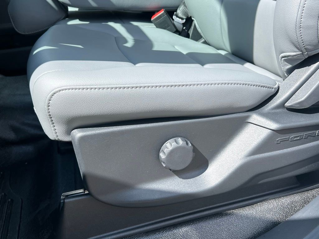 New 2025 Ford F350 XL w/ XL Chrome Package image 14