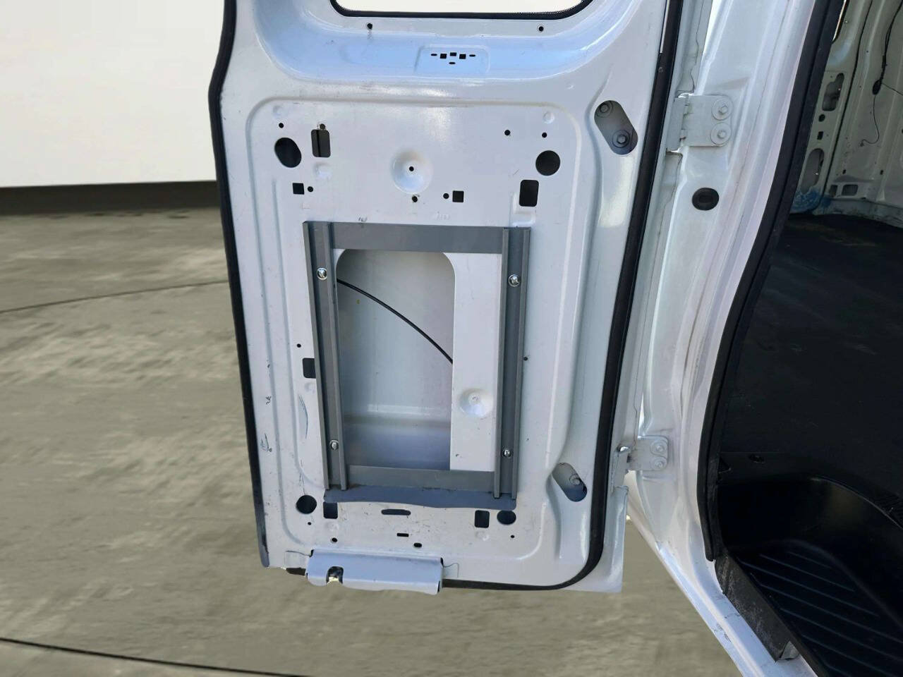 Used 2012 Ford E-250 and Econoline 250 w/ PWR Group RWD image 14