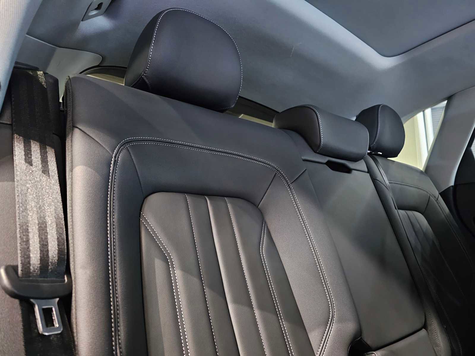 Used 2025 Audi Q5 2.0T Premium w/ Convenience Plus Package image 13