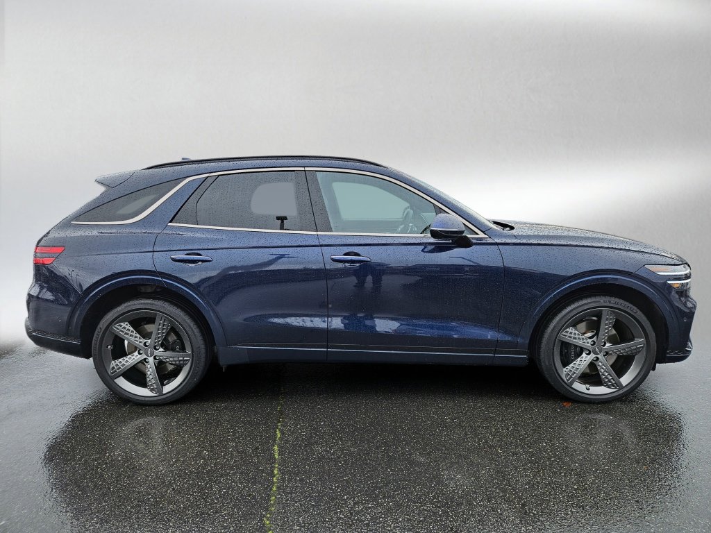 Used 2025 Genesis GV70 3.5T Sport w/ Sport Advanced Package image 8