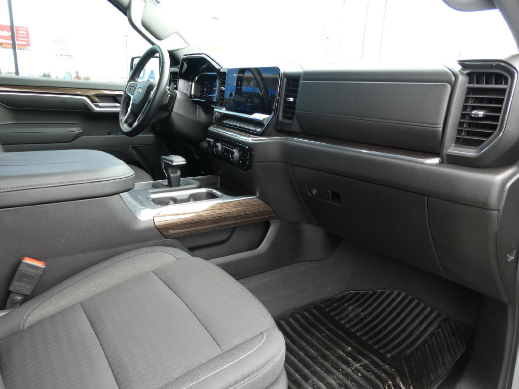 Certified 2025 Chevrolet Silverado 1500 LT AWD/4WD image 15