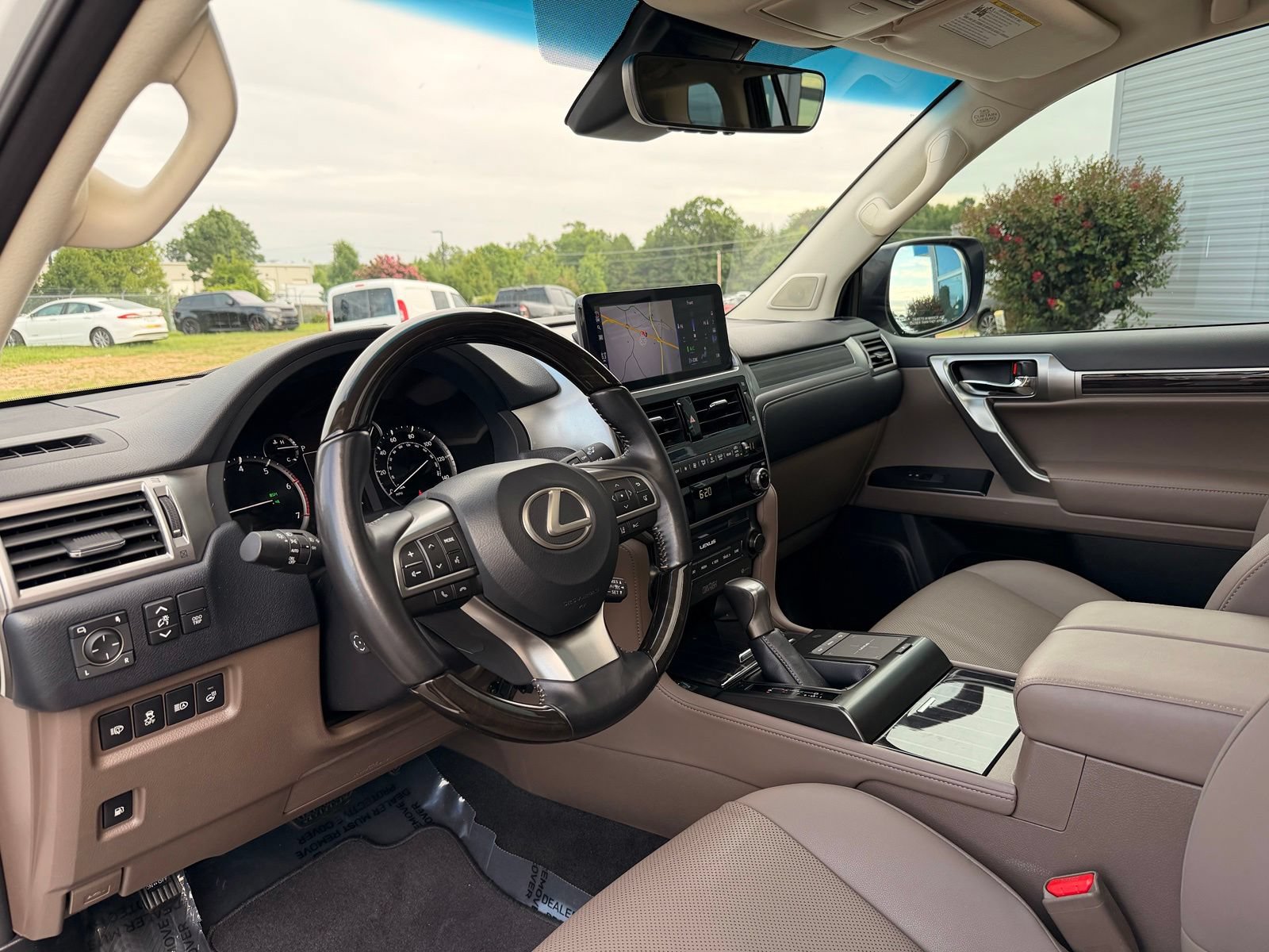 Used 2022 Lexus GX 460 Premium AWD/4WD image 22