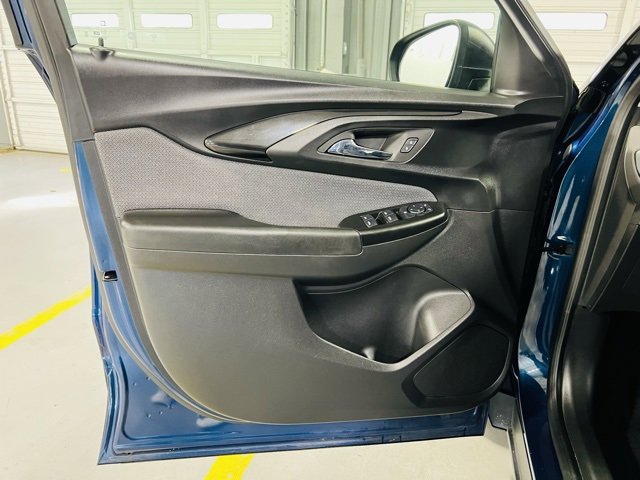 Used 2021 Chevrolet TrailBlazer LS image 23