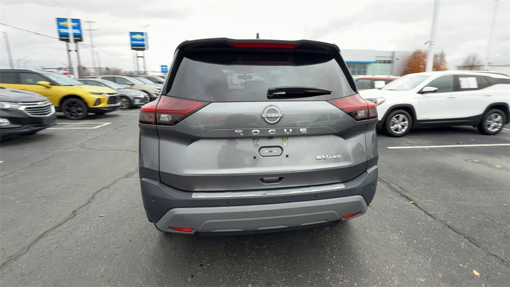 Used 2022 Nissan Rogue SV image 7