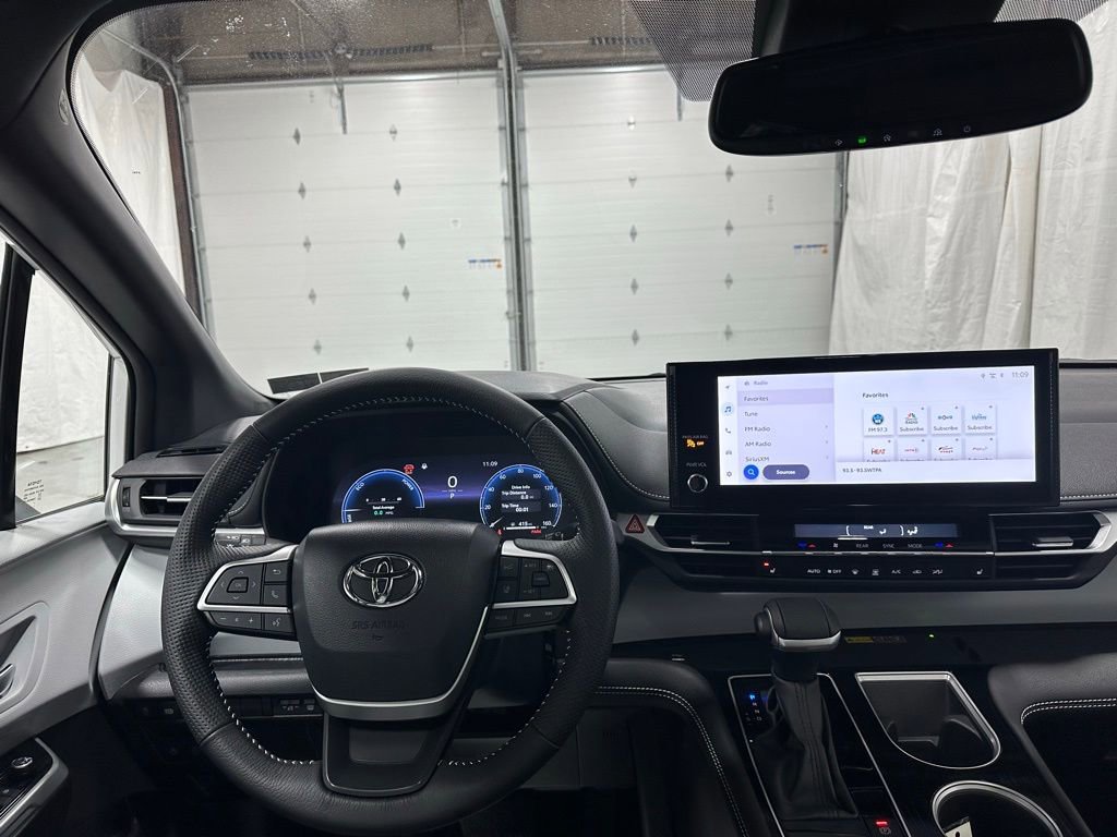 Used 2025 Toyota Sienna XSE image 16