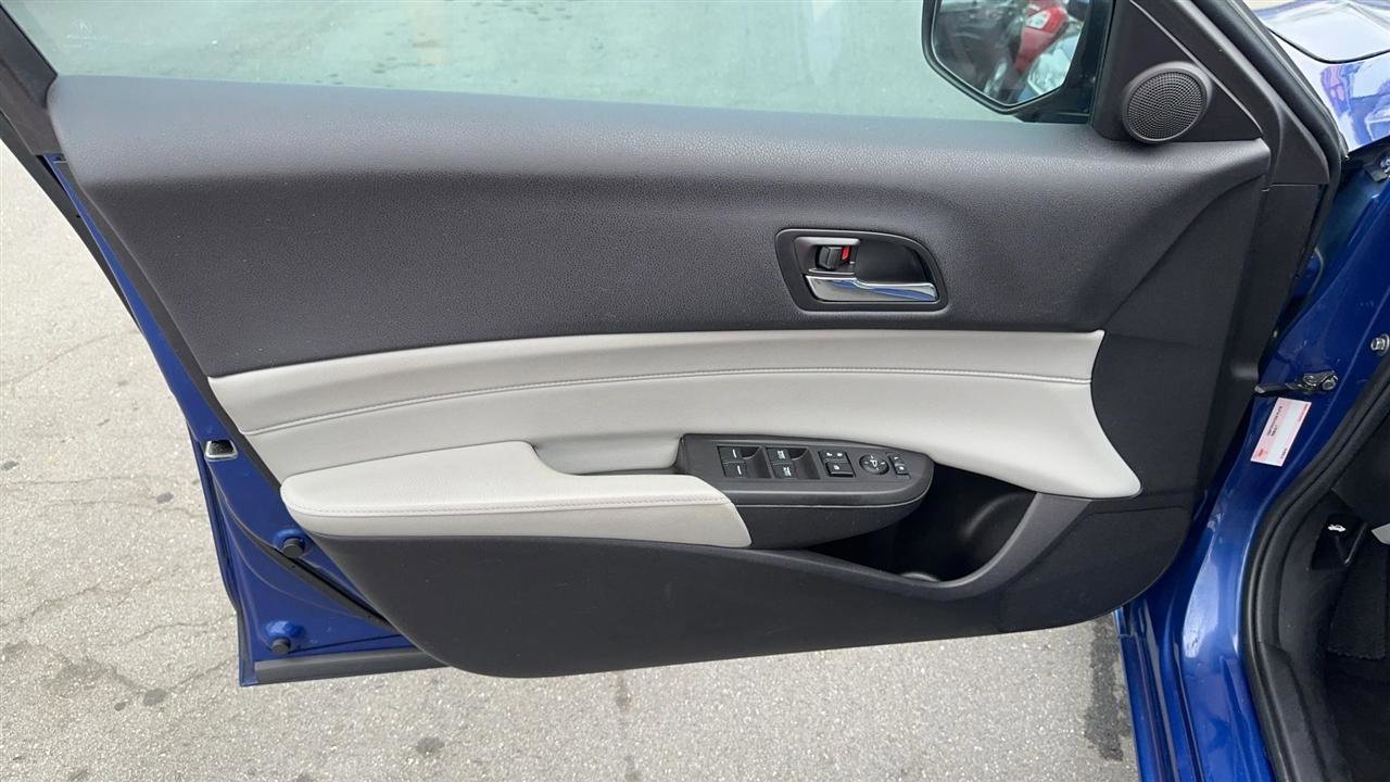 Used 2018 Acura ILX FWD image 26