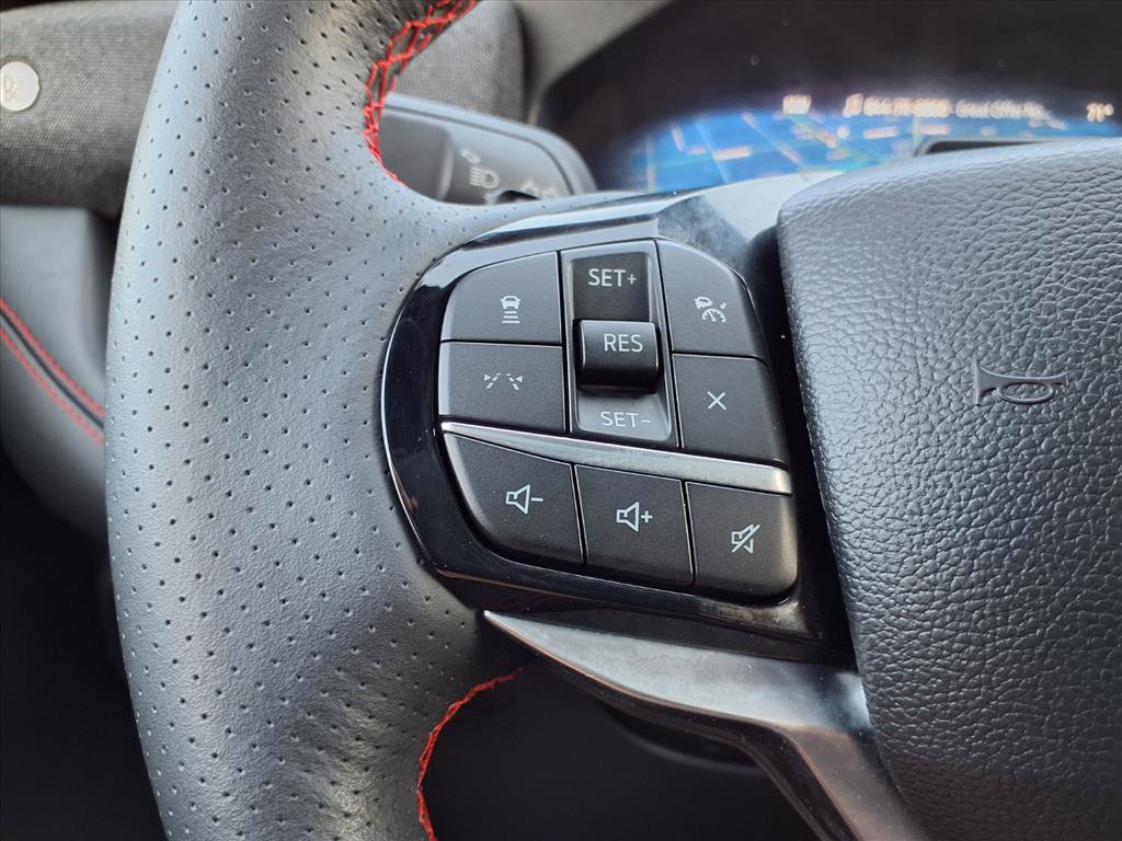 Used 2025 Ford Explorer ST image 13