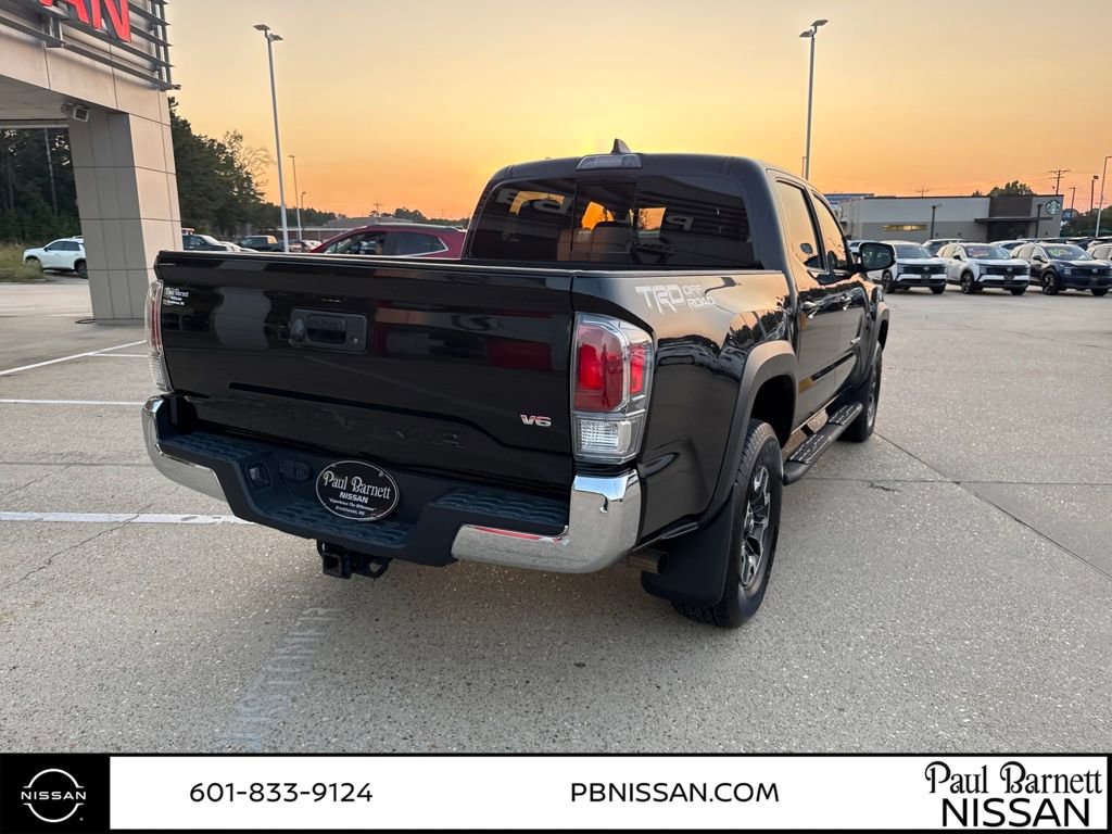 Used 2022 Toyota Tacoma TRD Off-Road video 3