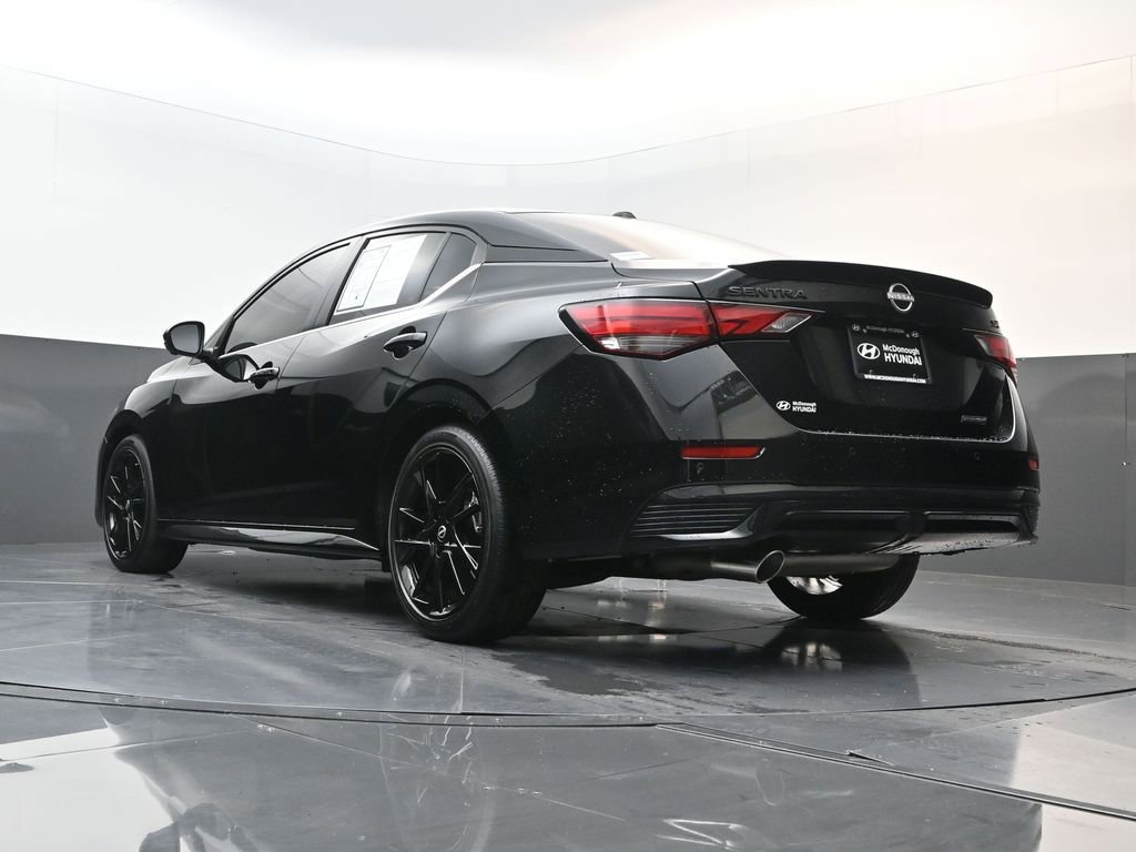 Used 2025 Nissan Sentra SR w/ SR Premium Package FWD image 25