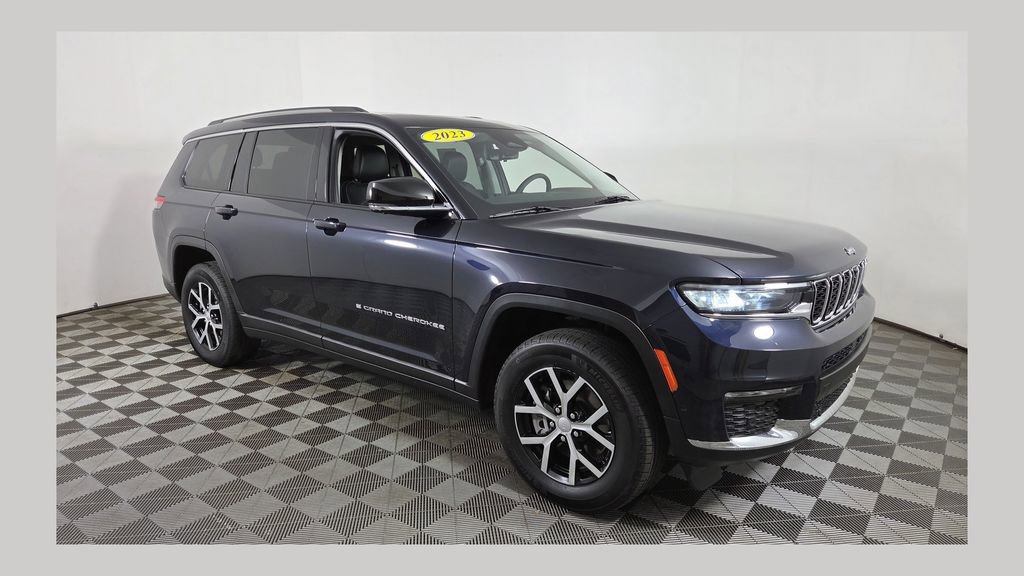 Used 2023 Jeep Grand Cherokee L Limited w/ Luxury Tech Group II AWD/4WD image 1
