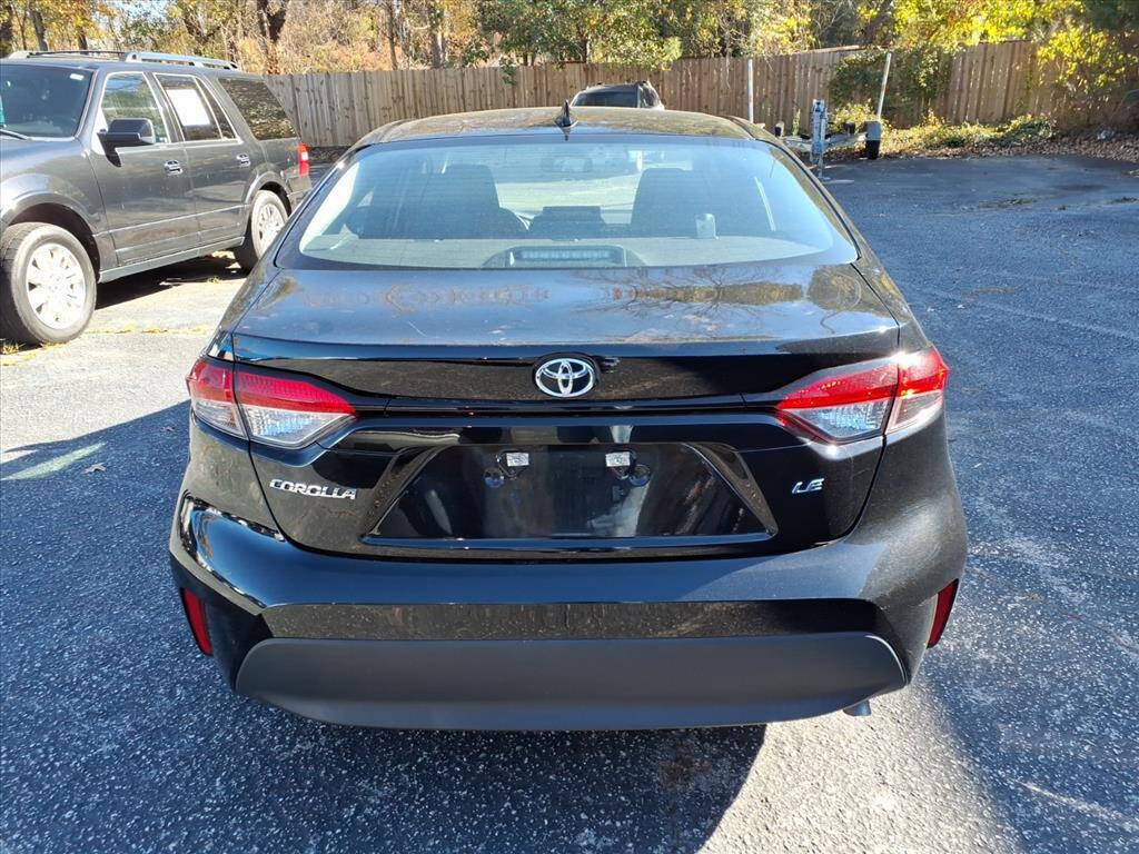 Used 2024 Toyota Corolla LE FWD image 4