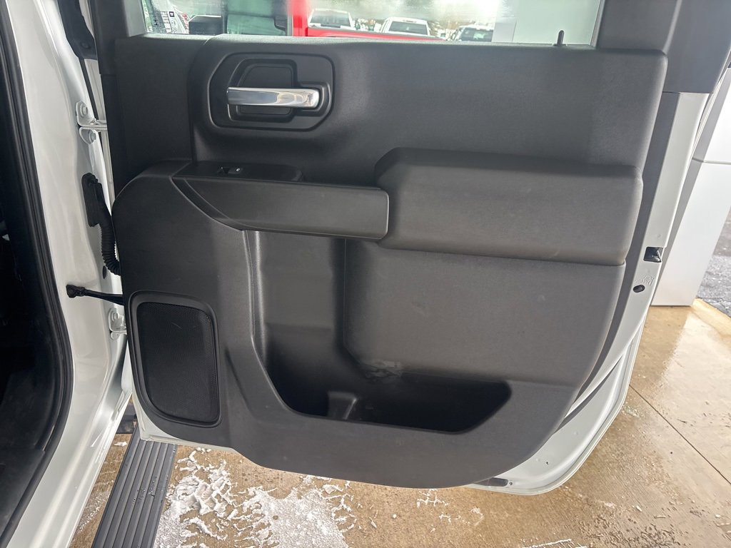 Used 2020 GMC Sierra 3500 4x4 Crew Cab w/ Fleet Convenience Package image 24
