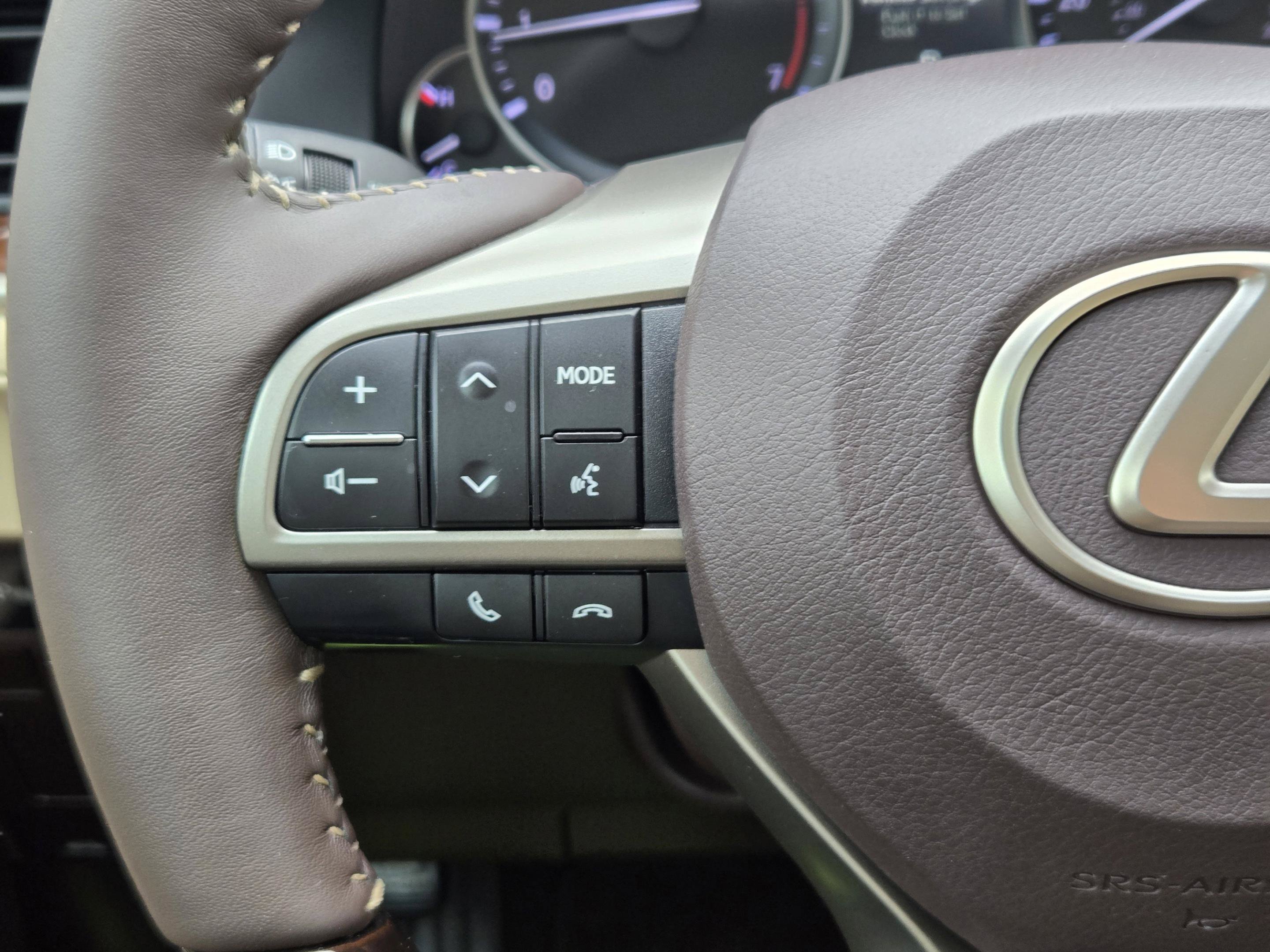 Used 2018 Lexus ES 350 w/ Luxury Package w/Wood Trim FWD image 27