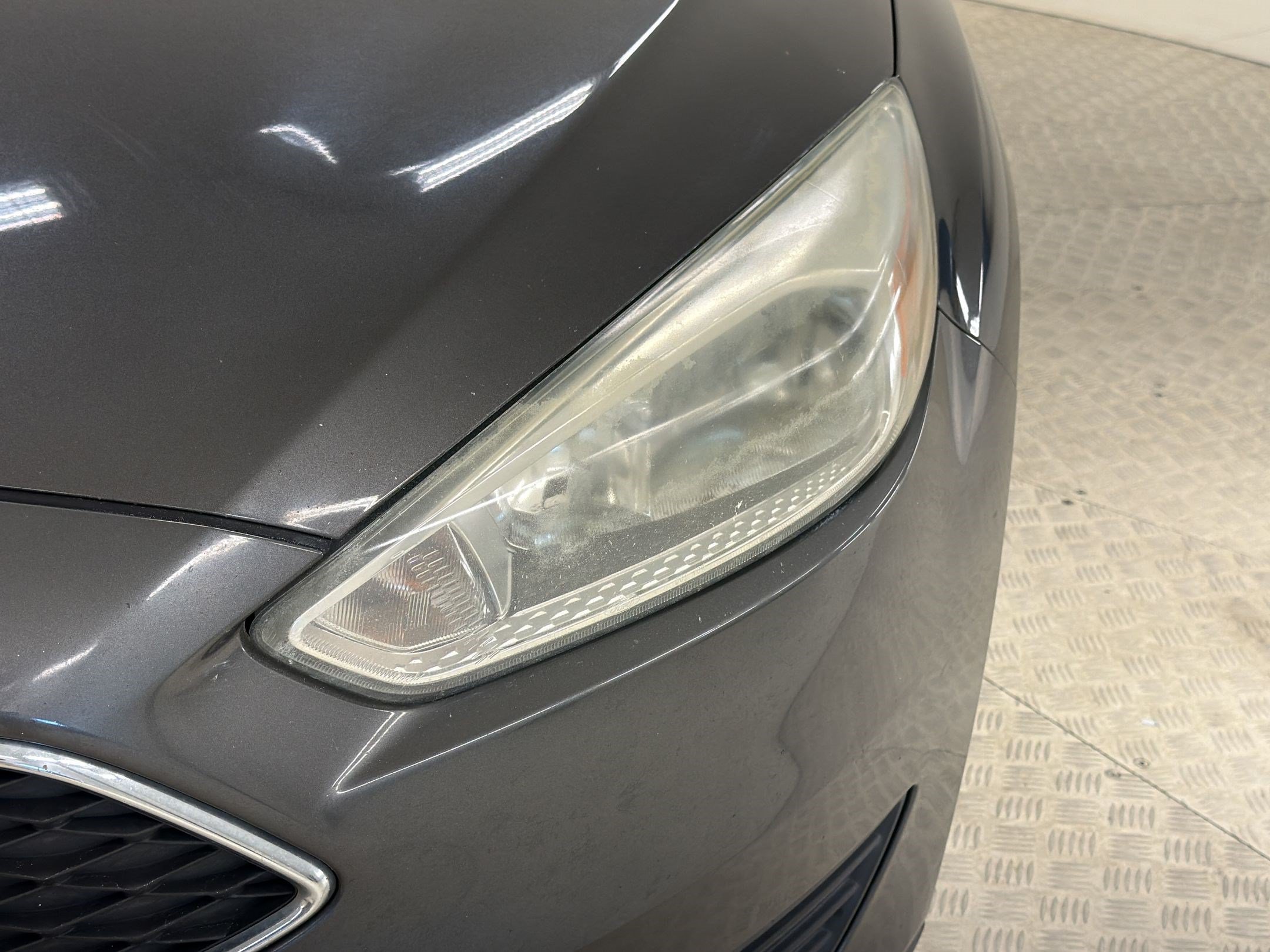 Used 2015 Ford Focus SE FWD image 11