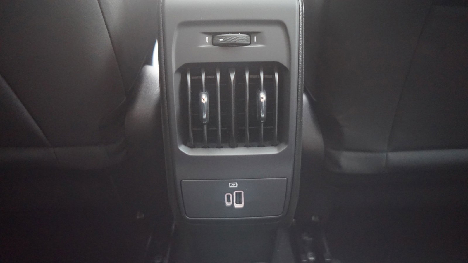 Used 2024 Alfa Romeo Tonale Ti w/ Active Assist Package image 28