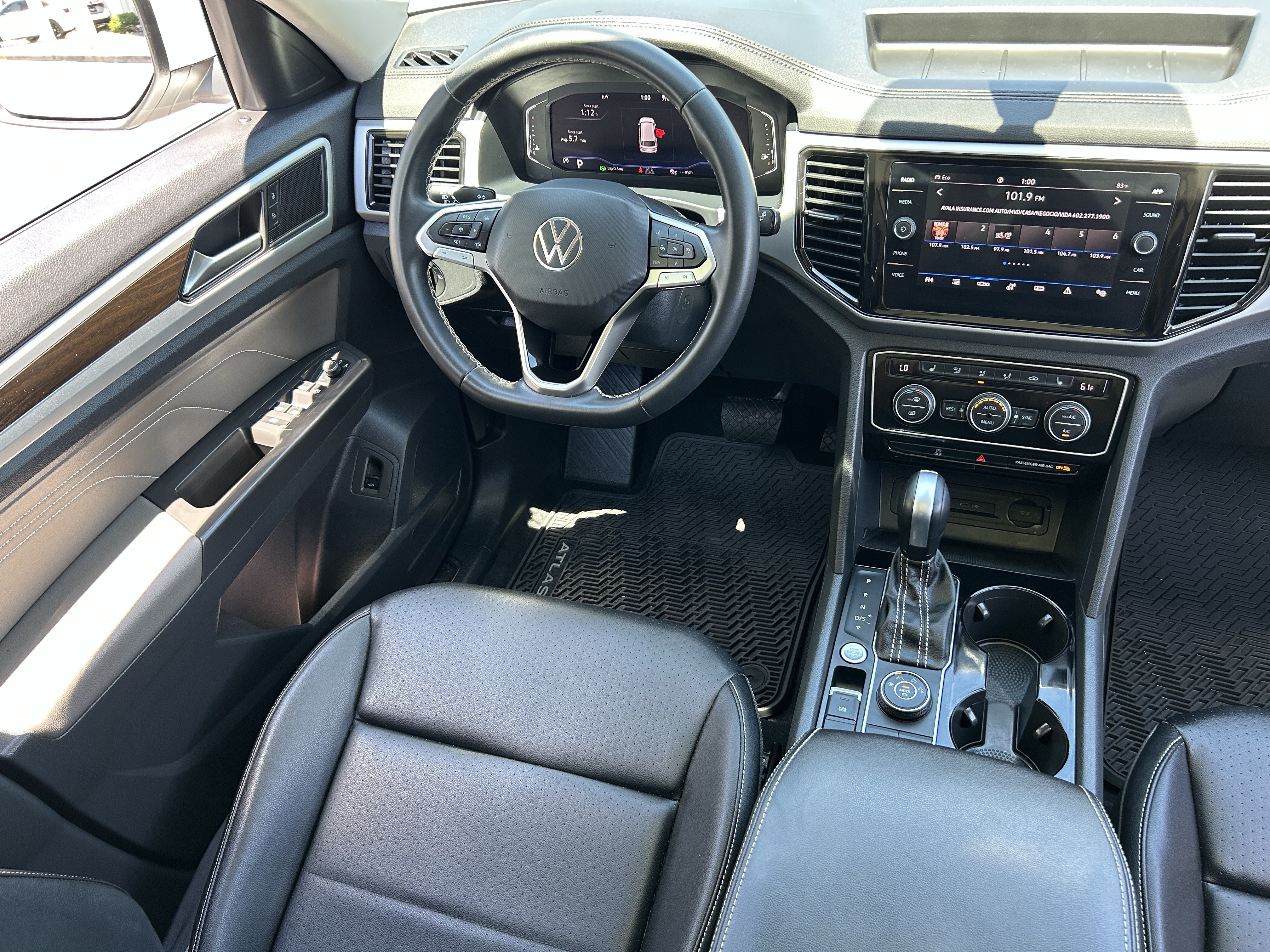 Used 2023 Volkswagen Atlas SE AWD/4WD image 12